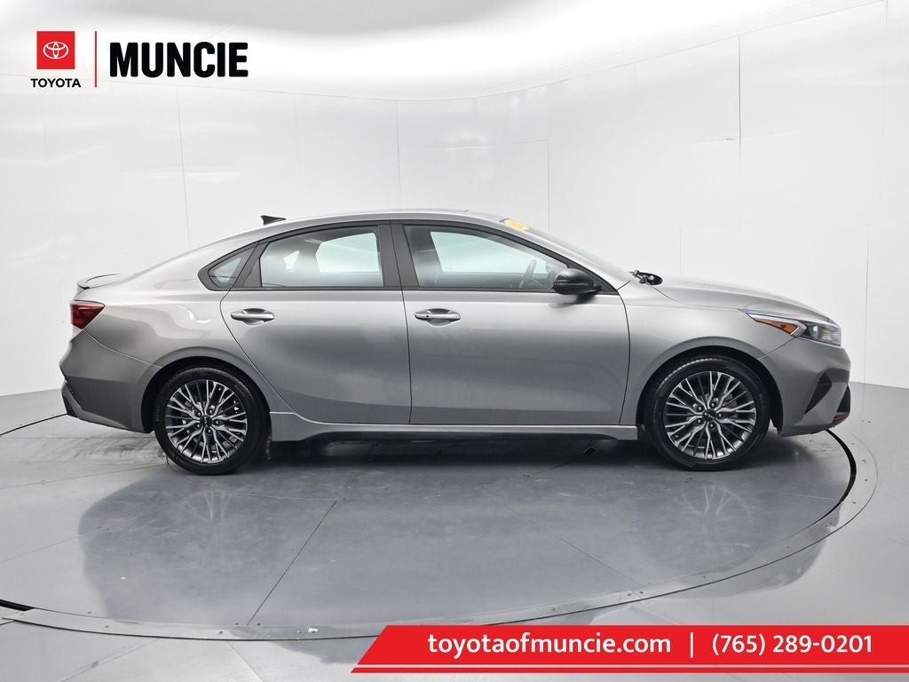 2022 Kia Forte GT-Line AT's photo