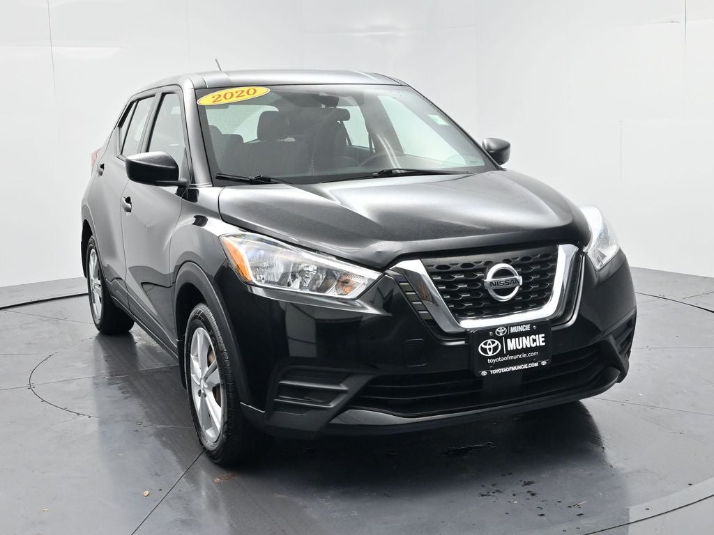 Used 2020 Nissan Kicks S with VIN 3N1CP5BVXLL535832 for sale in Muncie, IN