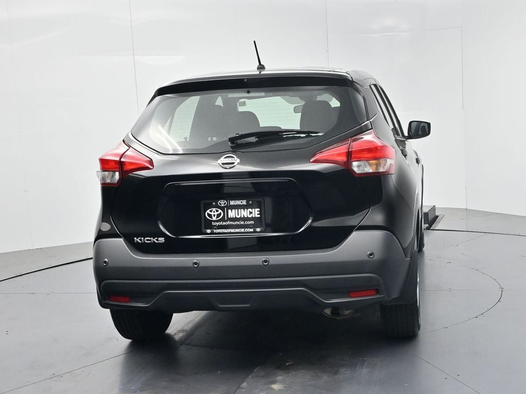 2020 Nissan Kicks S