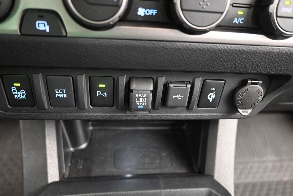 2023 Toyota Tacoma Limited V6