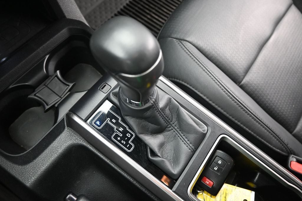 2023 Toyota Tacoma Limited V6
