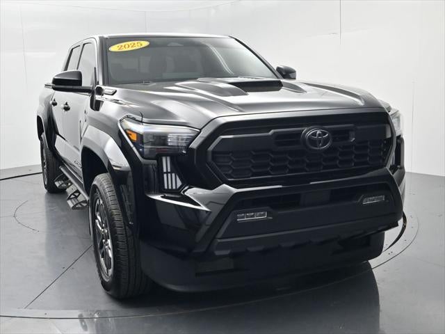 2025 Toyota Tacoma Hybrid TRD Sport