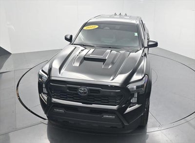 2025 Toyota Tacoma Hybrid TRD Sport