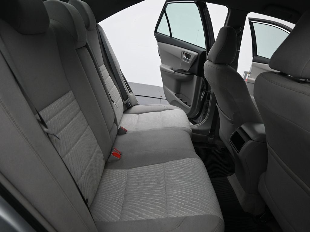 2017 Toyota Camry Hybrid LE