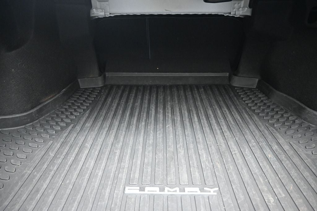 2022 Toyota Camry Hybrid XLE
