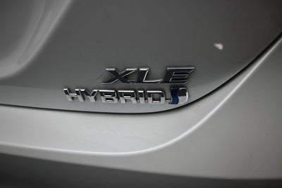 2022 Toyota Camry Hybrid XLE