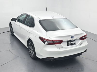 2022 Toyota Camry Hybrid XLE