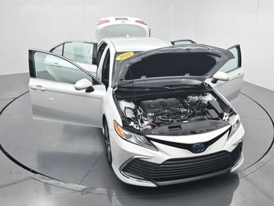 2022 Toyota Camry Hybrid XLE