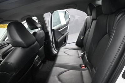 2022 Toyota Camry Hybrid XLE