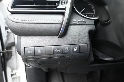 2022 Toyota Camry Hybrid XLE
