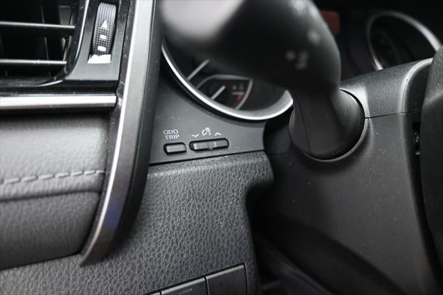 2022 Toyota Camry Hybrid XLE