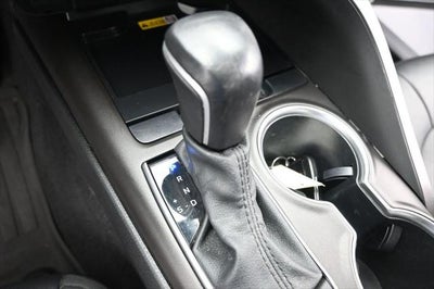 2022 Toyota Camry Hybrid XLE