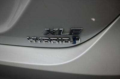 2022 Toyota Camry Hybrid XLE