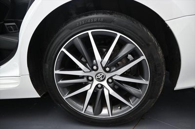 2022 Toyota Camry Hybrid XLE