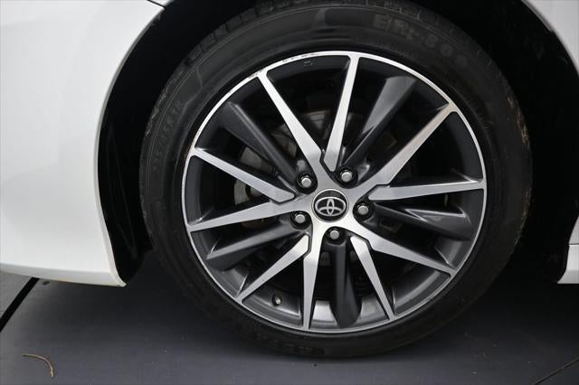 2022 Toyota Camry Hybrid XLE