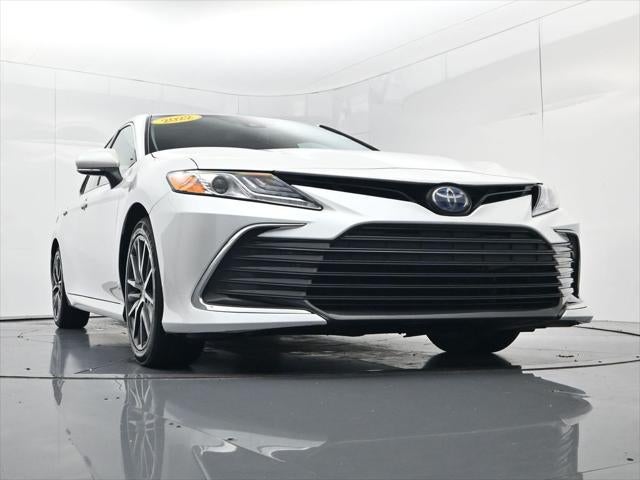 2022 Toyota Camry Hybrid XLE