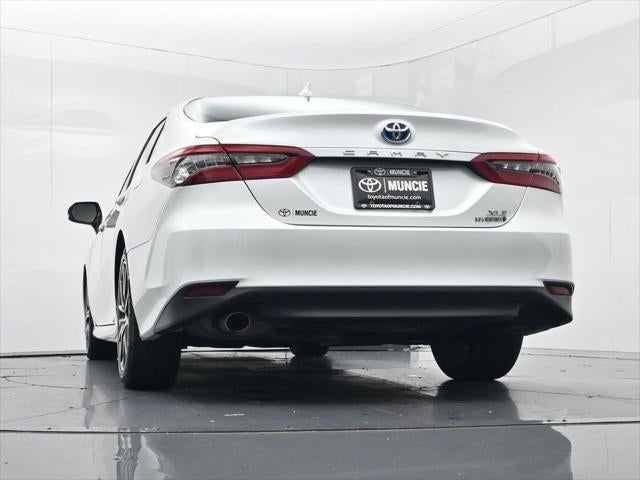 2022 Toyota Camry Hybrid XLE