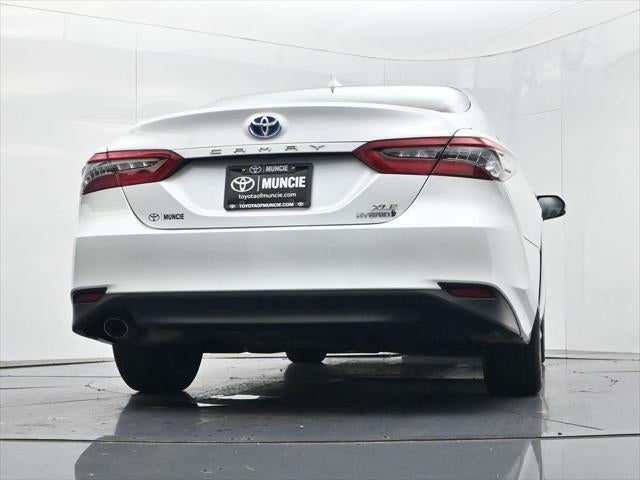 2022 Toyota Camry Hybrid XLE