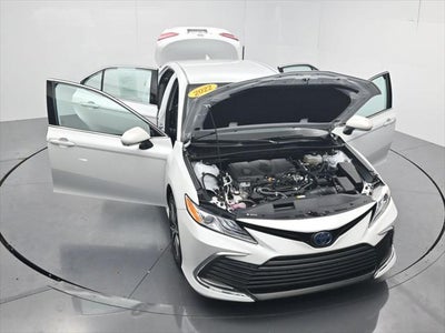 2022 Toyota Camry Hybrid XLE