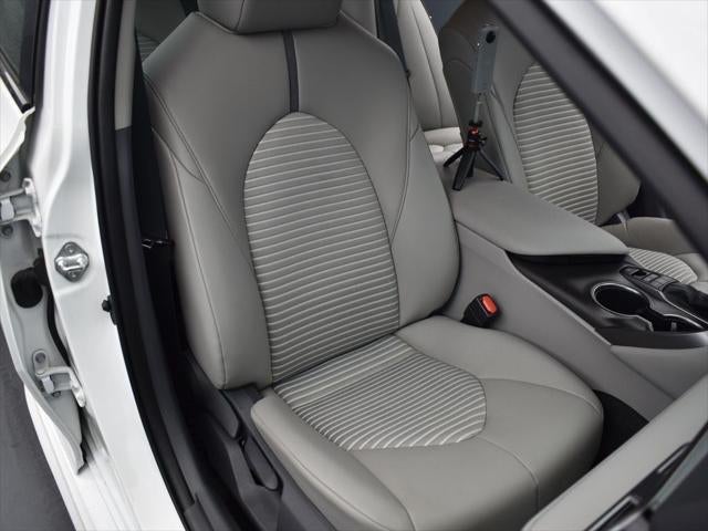 2021 Toyota Camry Hybrid SE