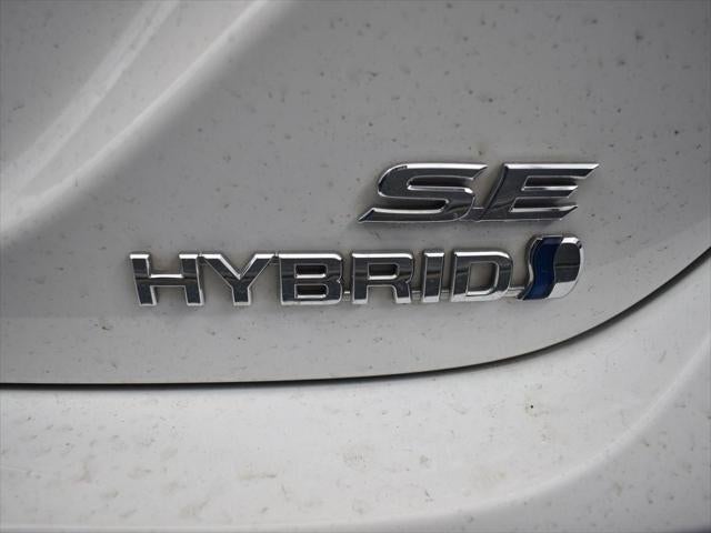 2021 Toyota Camry Hybrid SE
