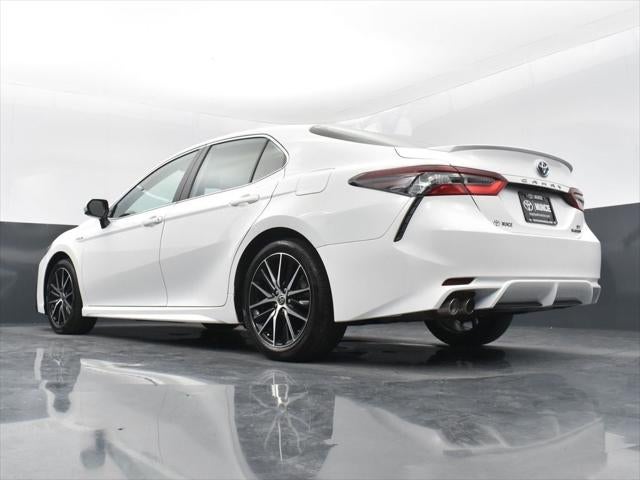 2021 Toyota Camry Hybrid SE