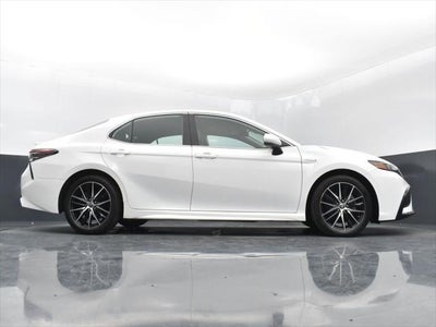 2021 Toyota Camry Hybrid SE