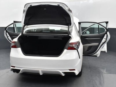 2021 Toyota Camry Hybrid SE