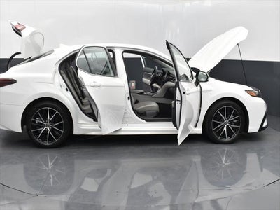 2021 Toyota Camry Hybrid SE