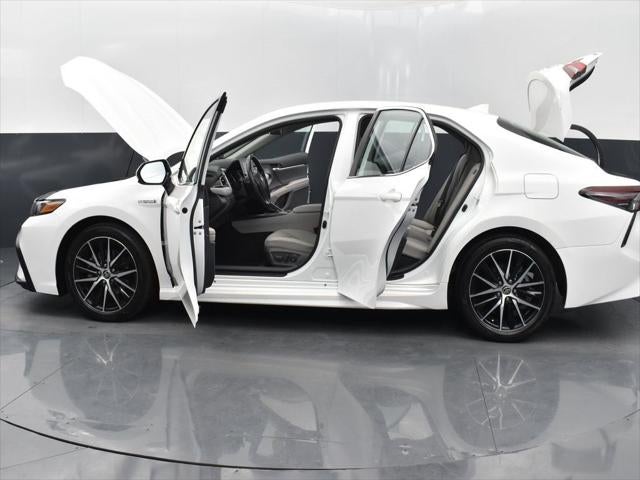 2021 Toyota Camry Hybrid SE