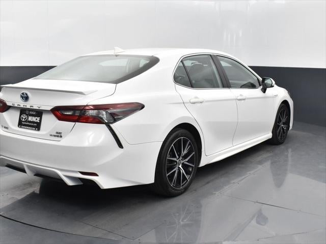 2021 Toyota Camry Hybrid SE