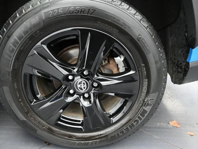 2021 Toyota RAV4 Hybrid LE