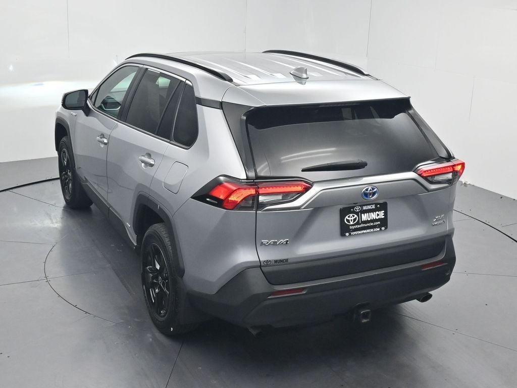 2021 Toyota RAV4 Hybrid XLE