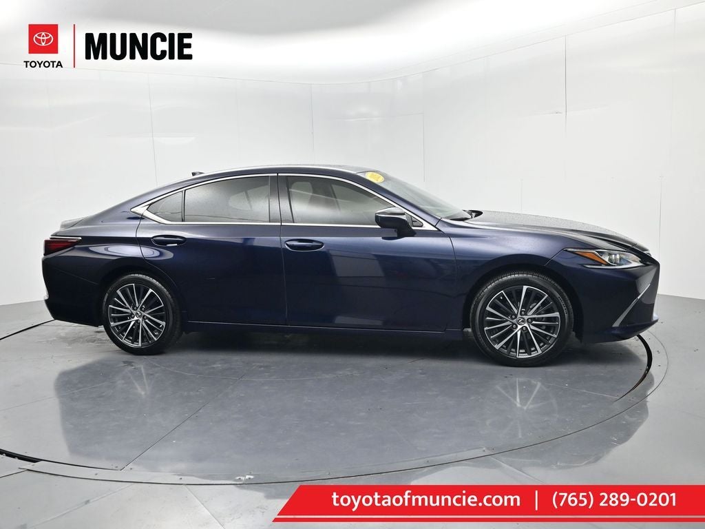 2025 Lexus ES 350 350's photo