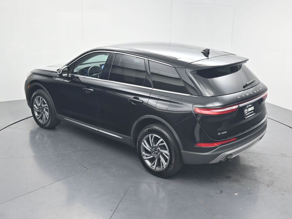 2023 Lincoln Corsair Standard