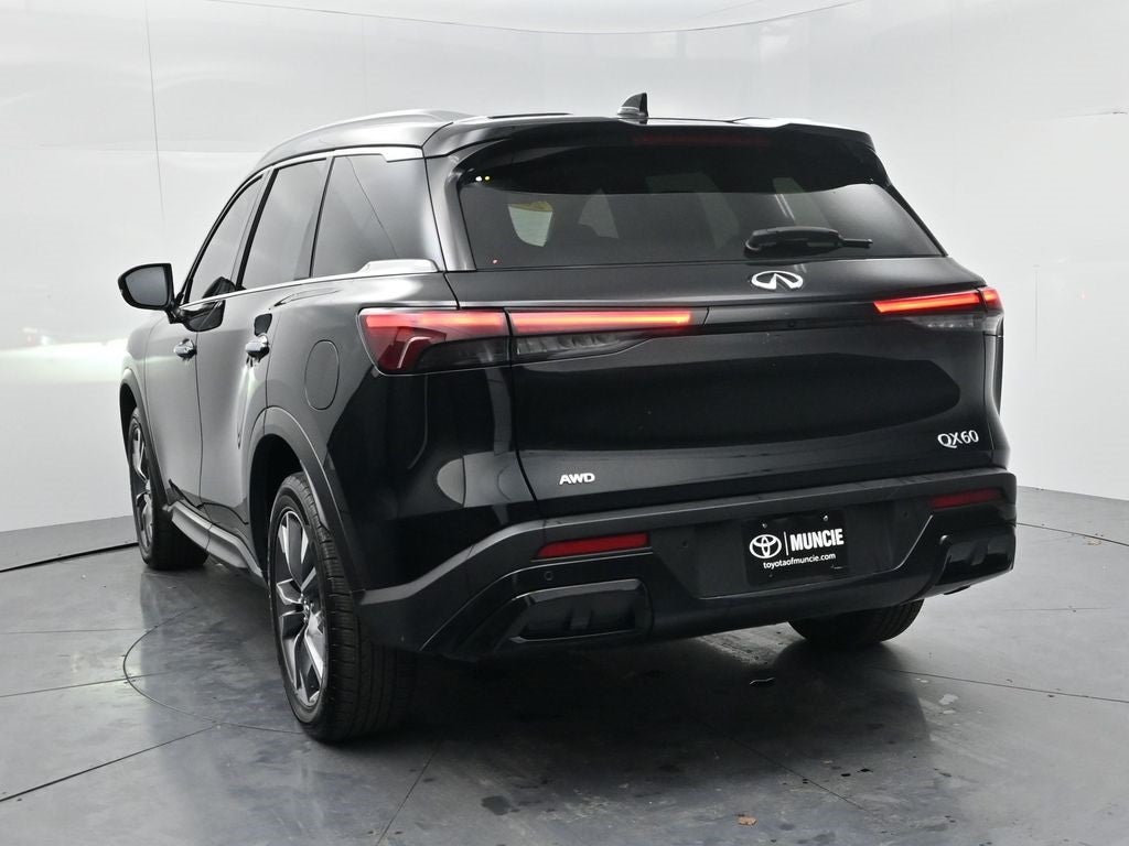 2023 INFINITI QX60 LUXE