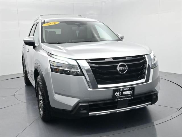 2022 Nissan Pathfinder SL