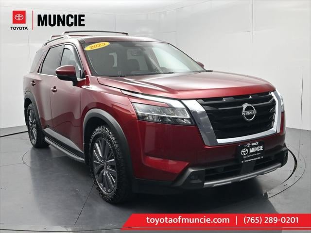 2023 Nissan Pathfinder SL