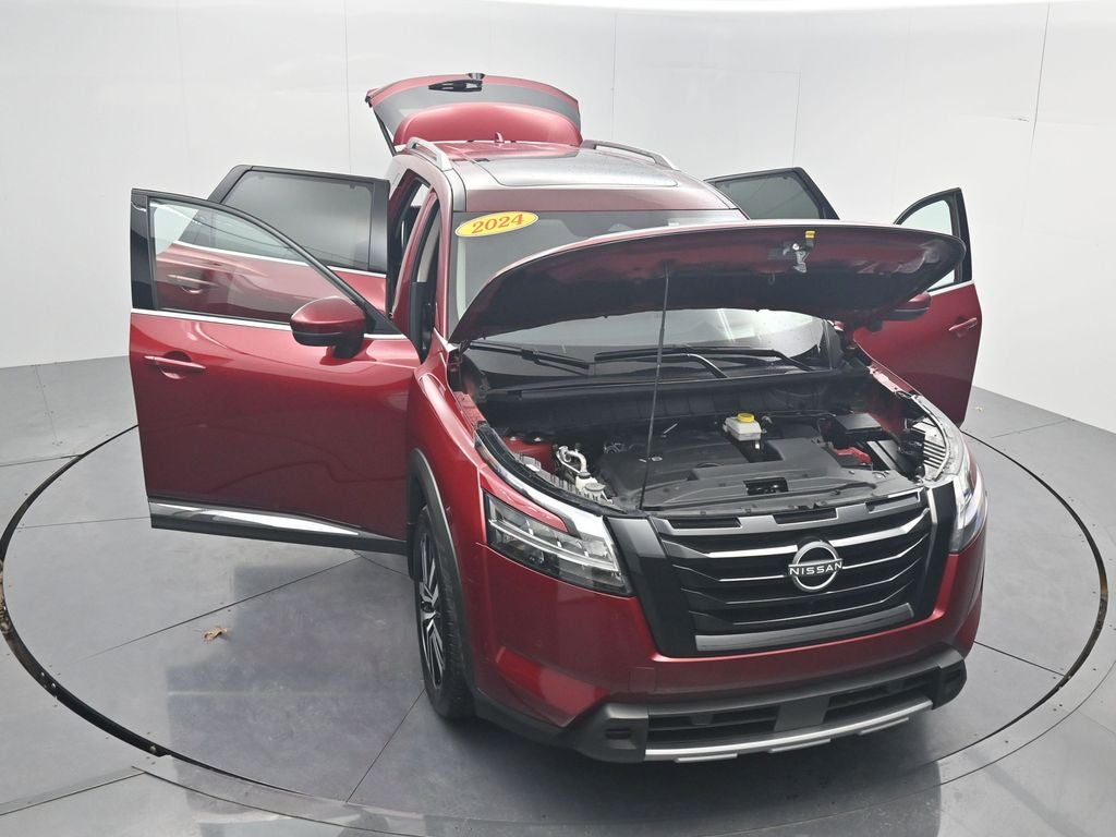2024 Nissan Pathfinder Platinum
