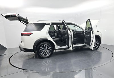 2022 Nissan Pathfinder Platinum