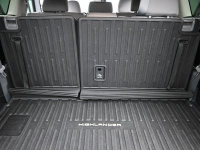 2022 Toyota Highlander Hybrid LE