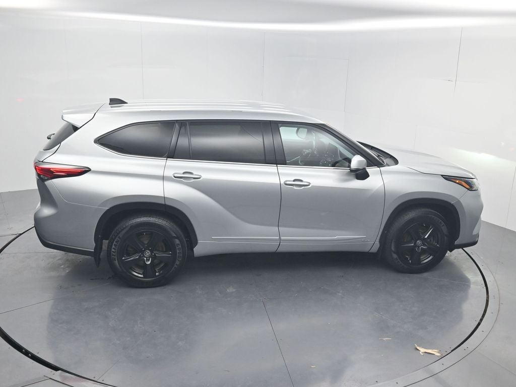 2022 Toyota Highlander Hybrid LE