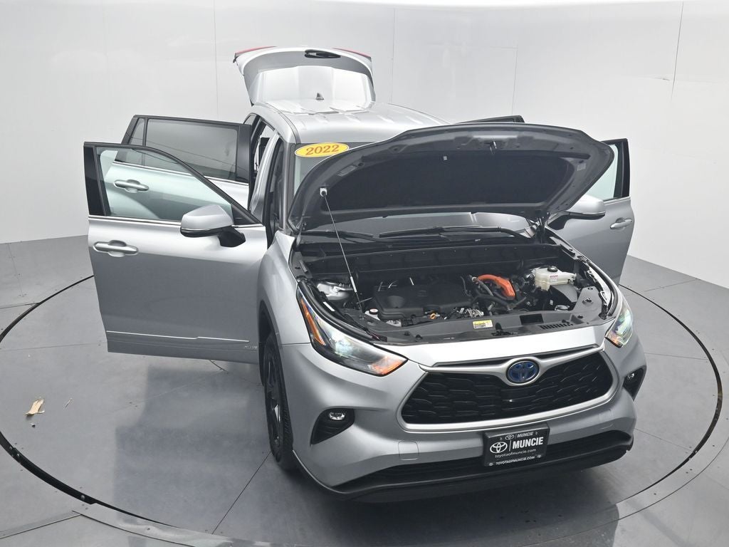 2022 Toyota Highlander Hybrid LE