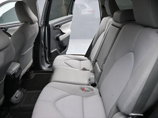 2022 Toyota Highlander Hybrid LE