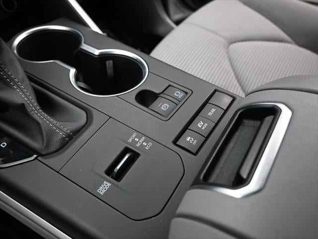 2022 Toyota Highlander Hybrid LE