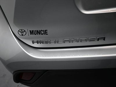 2022 Toyota Highlander Hybrid LE