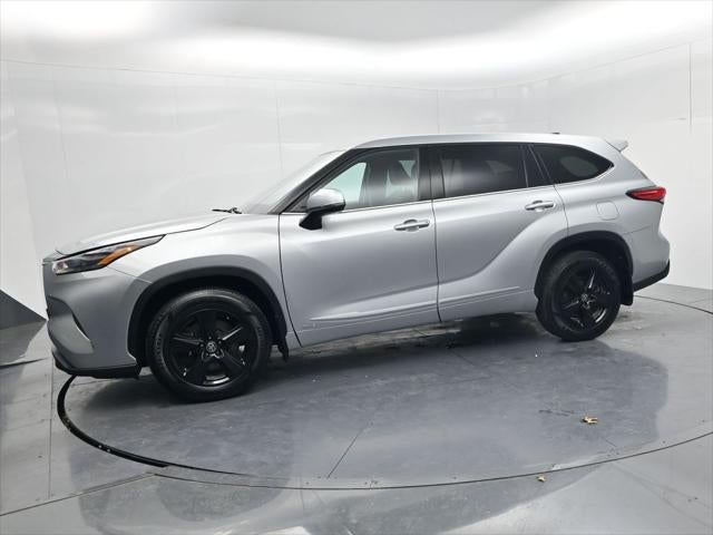 2022 Toyota Highlander Hybrid LE