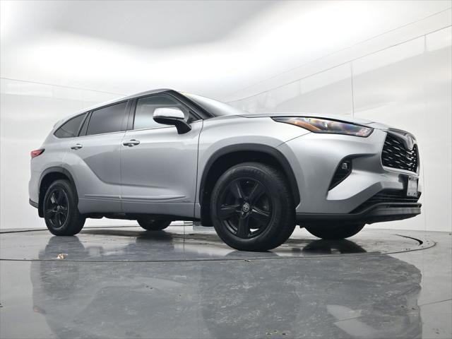 2022 Toyota Highlander Hybrid LE