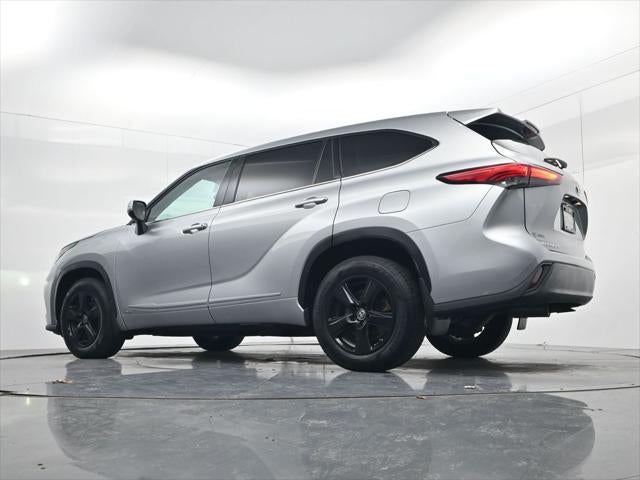 2022 Toyota Highlander Hybrid LE