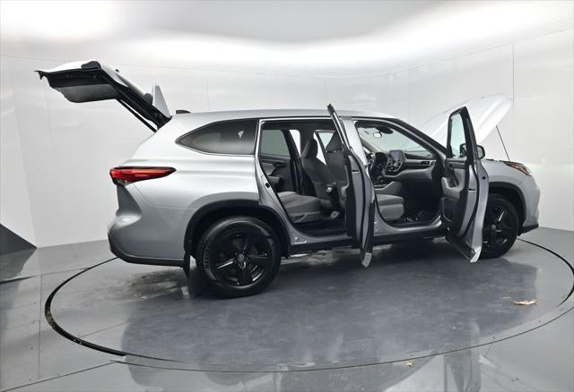 2022 Toyota Highlander Hybrid LE